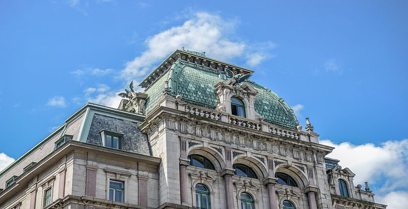 Sacher-Chefin Elisabeth Gürtler weiß um den Wert der Marke Sacher, die immer einen Hauch Nostalgie verbreiten muss: „Wer es anders mag, passt nicht zu unserem Hotel“, stellt sie klar. Bildquelle: ©Jens Metschurat - Fotolia.com